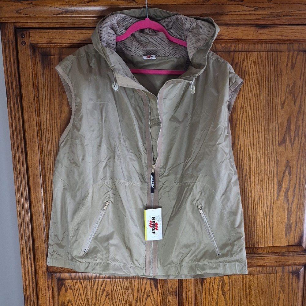 Metrop Hooded All Weather Zip Vest NWT